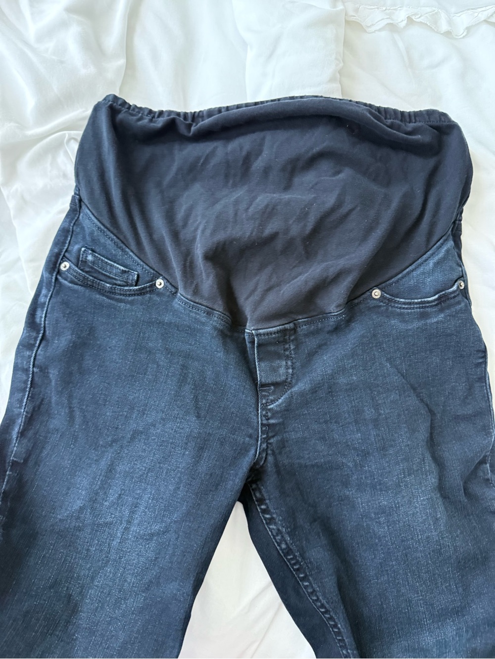 Women’s Maternity Slim Jeans - Picture 4 of 6